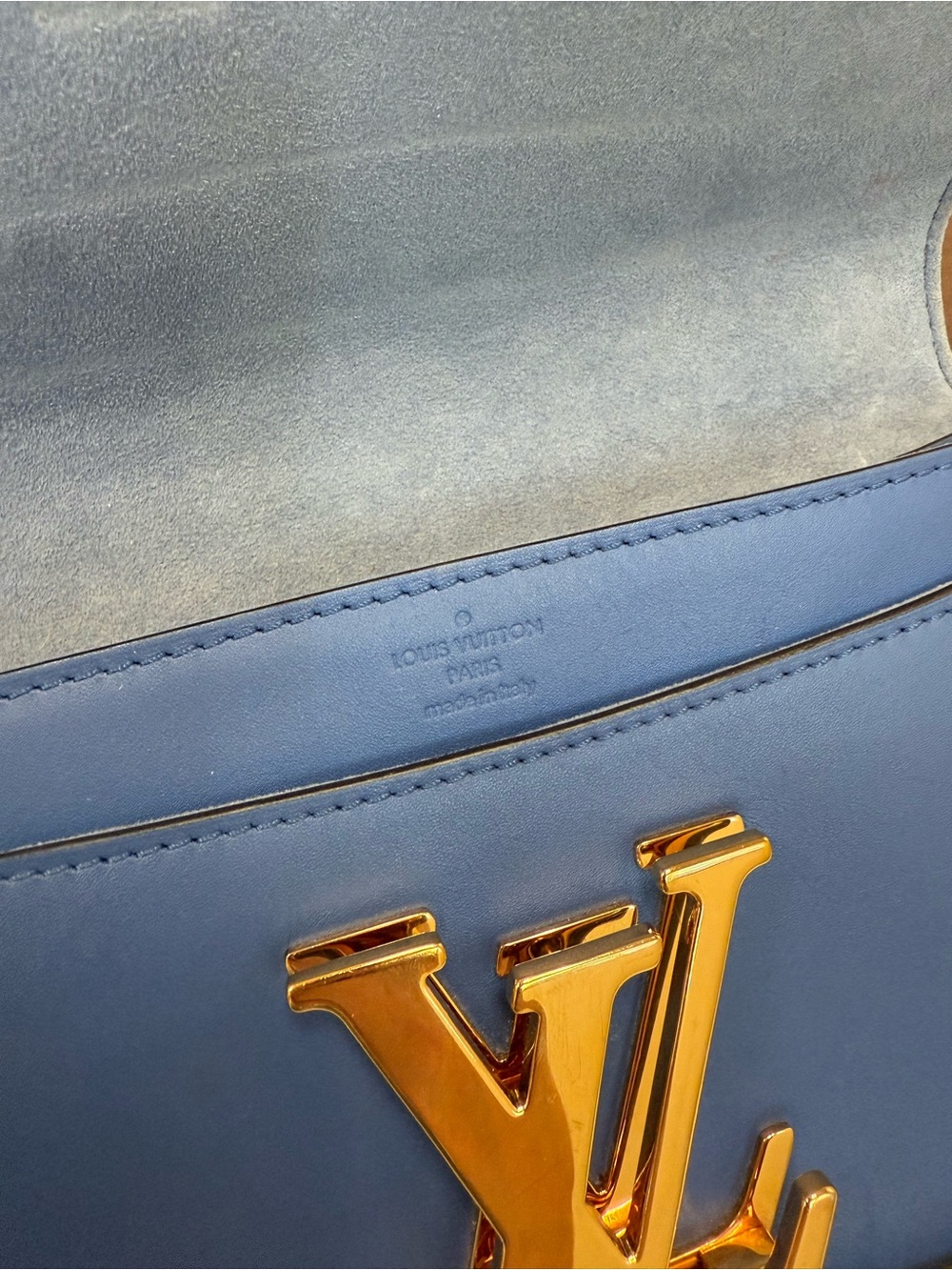 Louis Vuitton Blue Twist MM Shoulder Bag with Gold Hardware PL1176 - Picture 6 of 11